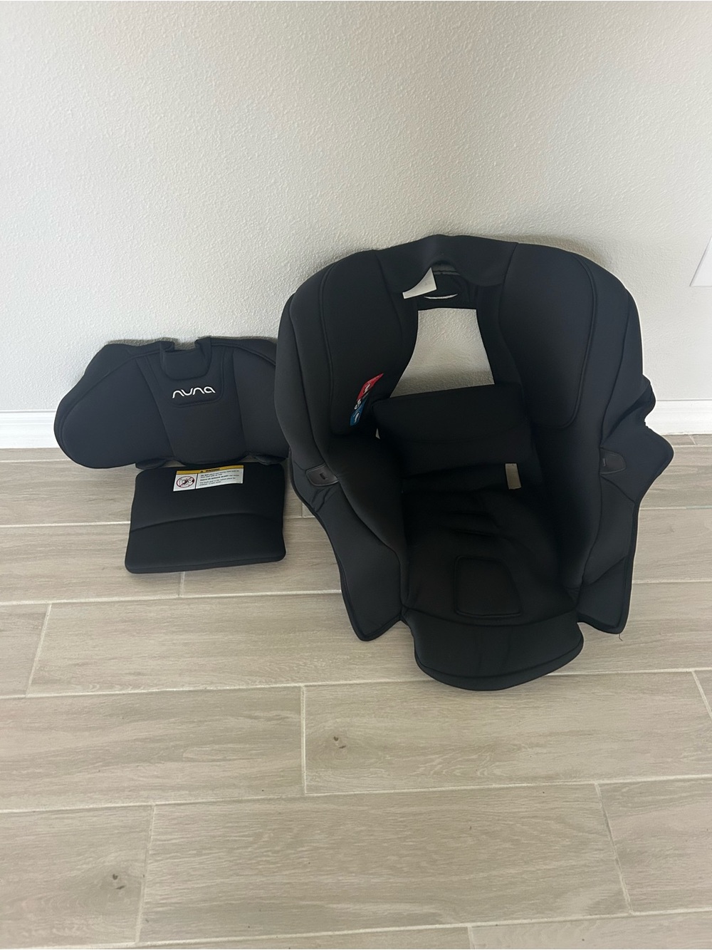 Nuna Rava Car Seat Insert and Head Support - Black